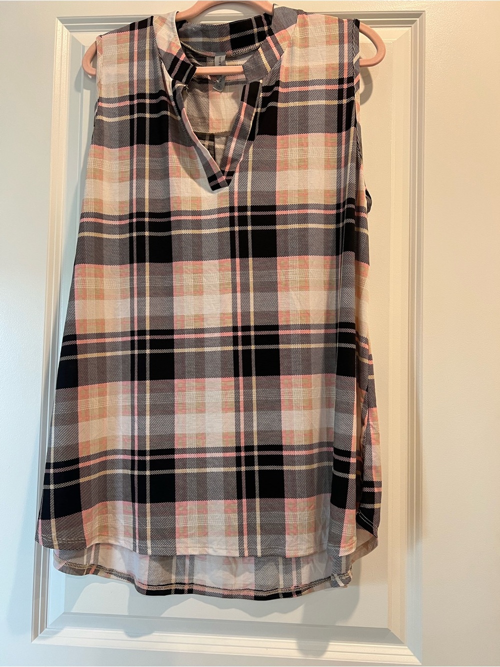 Honeyme Curvy Sleeveless Plaid Tunic Top in Pink, Black & Cream